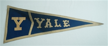 Vintage c. 1920s Yale Bulldogs Felt Pennant
