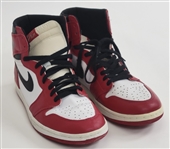 Michael Jordan Autographed 1994 Size 13 Air Jordan Nike Shoes UDA