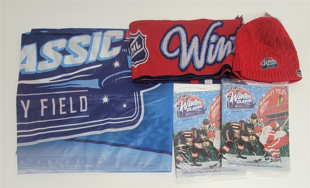 2009 NHL Winter Classic Collection w/ Banner That Hung at Wrigley Field Concourse