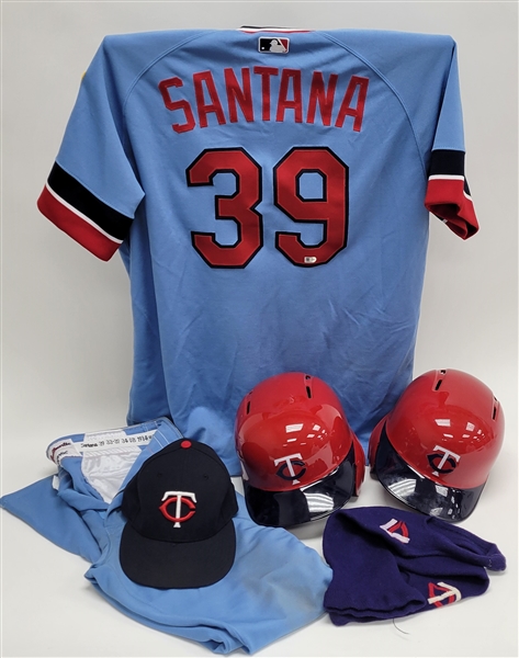 Danny Santana 2014 Minnesota Twins Game Used Full TBTC Uniform w/ 2 Helmets MLB
