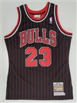 Michael Jordan Autographed 1995-96 Chicago Bulls Mitchell & Ness HWC Jersey w/ Beckett LOA