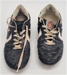 Jeff Reardon c. 1987-89 Minnesota Twins Game Used & Autographed Cleats