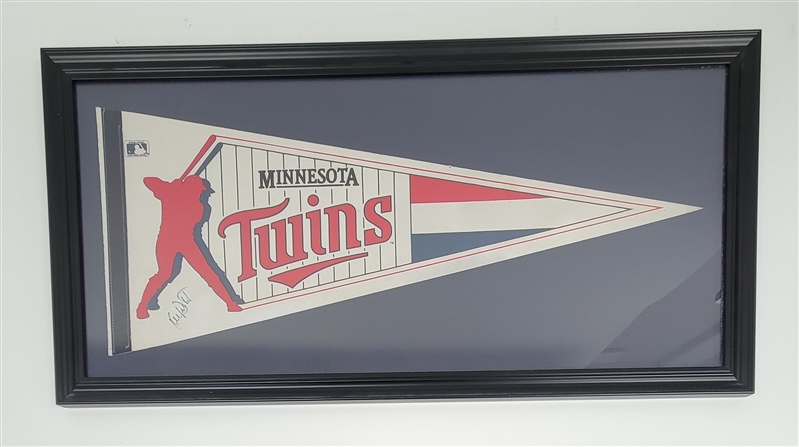Kirby Puckett Autographed Minnesota Twins Pennant w/ Beckett LOA